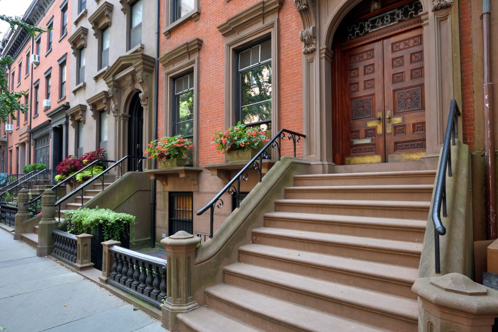 Most beautiful Neighborhoods in America, Brooklyn Heights, Brooklyn, New York, Brownstones, Flower pots, historic