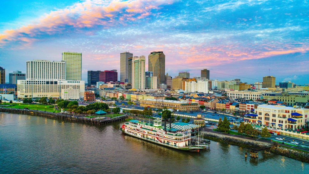 Neighborhoods of New Orleans, lakeview, skyline, riverboat