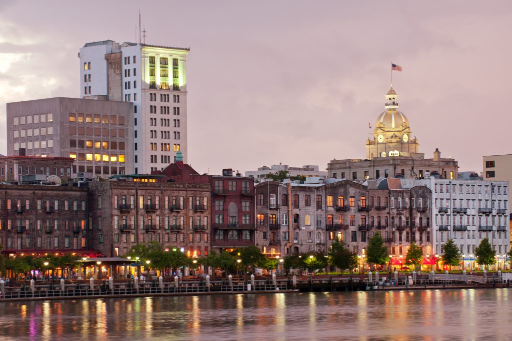 Most beautiful Neighborhoods in America, savannah georgia, historic district, skyline, city