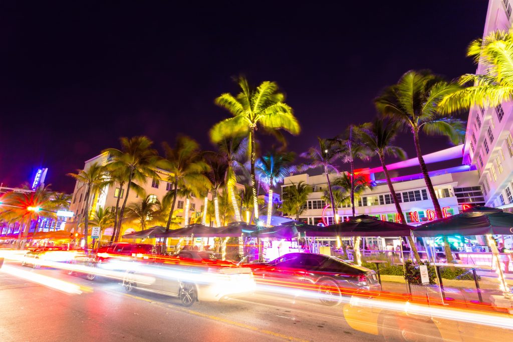 Downtown Miami, Nosiest Neighborhoods, Cars driving, Palm Trees