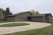 4717 Anna Ln. N.