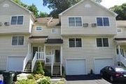 32 Ash Cir. #32, 32