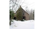 16e Slopeside Rd.