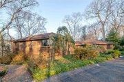 27 Fairview Rd.