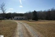 470 Falcon Dr.