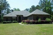 370 Fawn Ln.