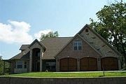 130 Forest Bluff