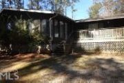 228 Hickory Point Dr. N.E. 2