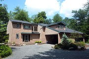 110 Horseshoe Trail