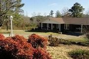 101 Ivy Ln.