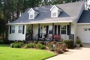 726 Knollwood Ct.