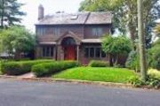 48 Lawrence Pkwy