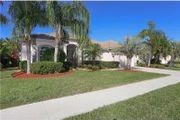 867 Macaw Cir.