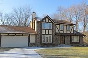 6847 N. Braeburn Ln.