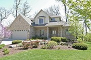 5985 Oak Hollow Dr.