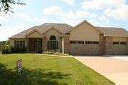 413 Oakwood Cir.