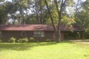 5211 Shady Dr.