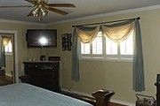 2828 Stutz Dr.