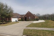 311 Willowbend