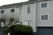 23 Woodbridge Ln. #23, 23