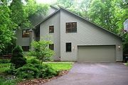 1145 Woodland Tr