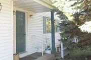 402 Woodview Ct.